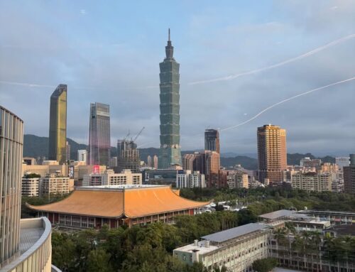 午後散散步，喝杯咖啡，享受片刻的悠閒。